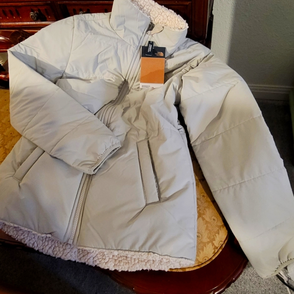 Tnf reversible jacket xs